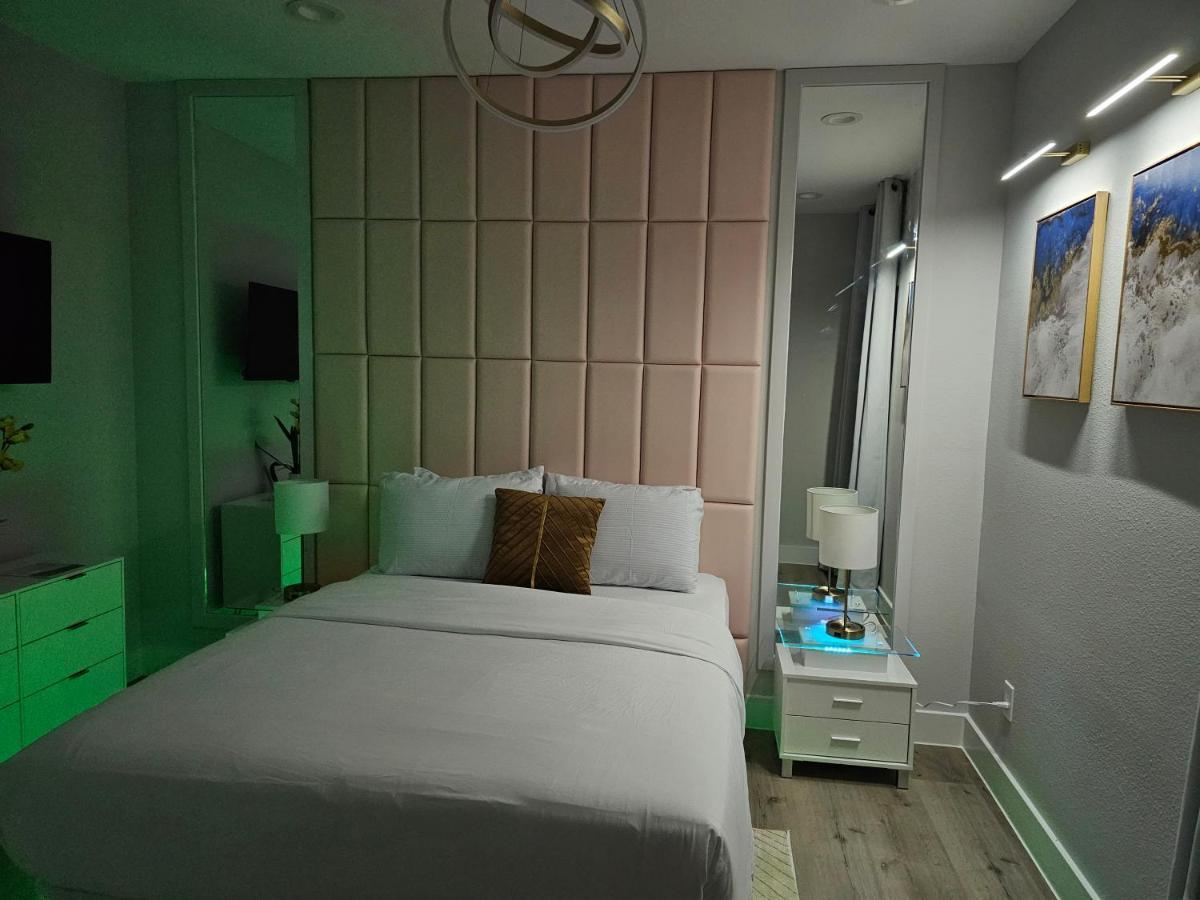 ヒューストン Elegant 3Br Haven- Games, Luxury & Lush Gardenヴィラ エクステリア 写真