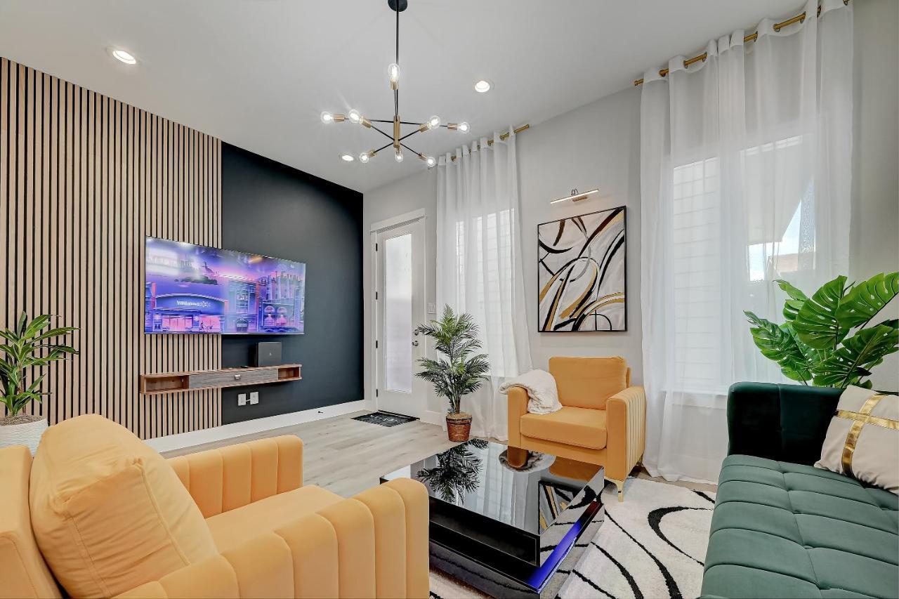 ヒューストン Elegant 3Br Haven- Games, Luxury & Lush Gardenヴィラ エクステリア 写真