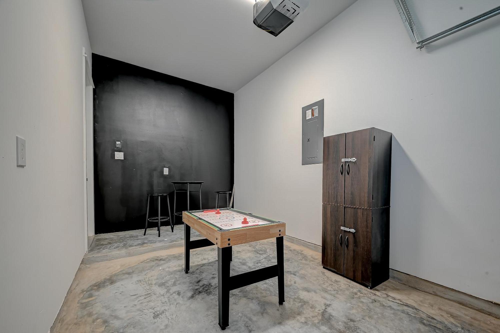 ヒューストン Elegant 3Br Haven- Games, Luxury & Lush Gardenヴィラ エクステリア 写真